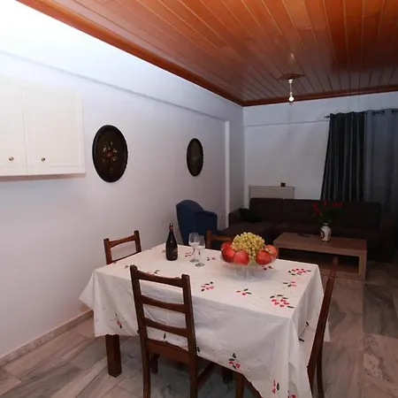 Nilly's Central Luxury Apartment