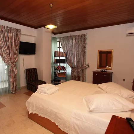 Nilly's Central Luxury Rethymno
