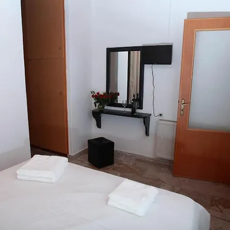 Nilly's Central Luxury Apartment *